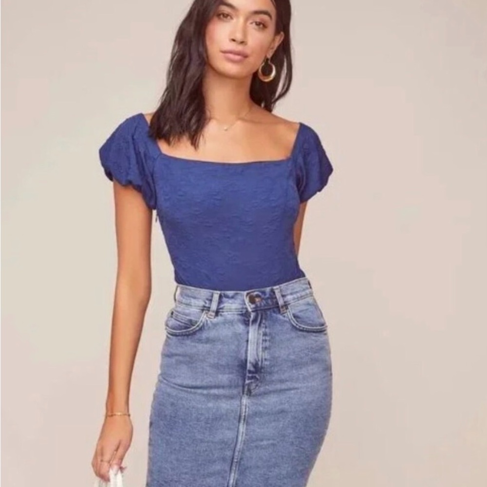 ASTR the Label Textured Navy One-Piece Bodysuit with Puff Sleeves
